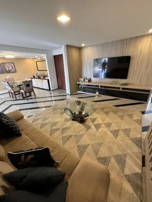 Cobertura com 5 quartos à venda, 427m2 em Ponta Verde, Maceio - AL - imagem 6 Foto 6 de Cobertura com 5 quartos à venda, 427m2 em Ponta Verde, Maceio - AL