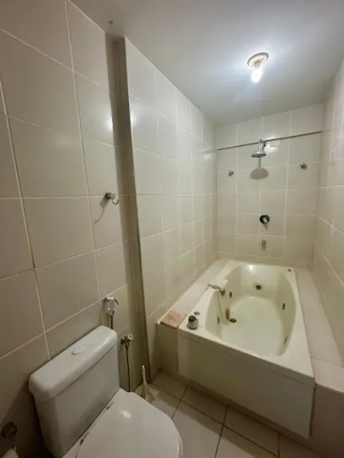 Apartamento com 4 quartos à venda, 204m2 em Ponta Verde, Maceio - AL - imagem 8 Foto 8 de Apartamento com 4 quartos à venda, 204m2 em Ponta Verde, Maceio - AL