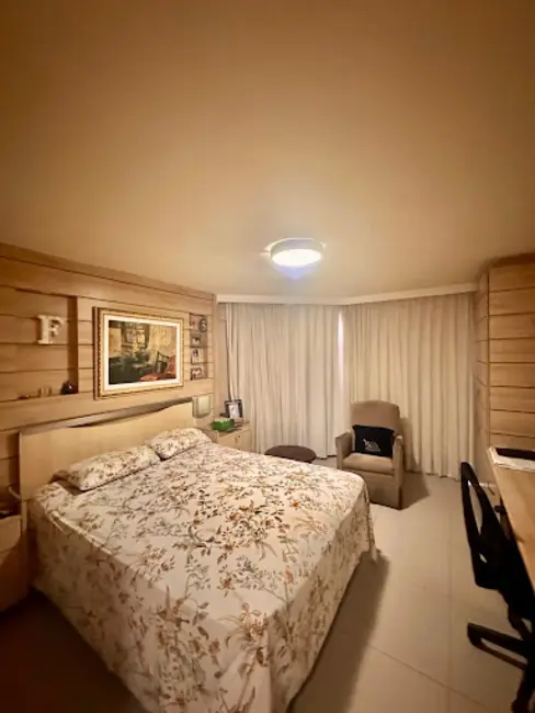 Apartamento com 4 quartos à venda, 194m2 em Pajuçara, Maceio - AL - imagem 5 Foto 5 de Apartamento com 4 quartos à venda, 194m2 em Pajuçara, Maceio - AL