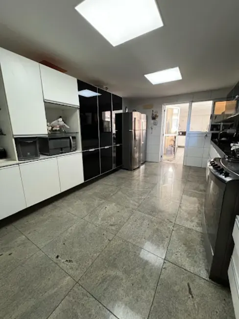 Apartamento com 4 quartos à venda, 278m2 em Ponta Verde, Maceio - AL - imagem 9 Foto 9 de Apartamento com 4 quartos à venda, 278m2 em Ponta Verde, Maceio - AL