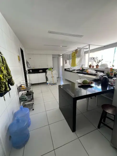 Apartamento com 4 quartos à venda, 278m2 em Ponta Verde, Maceio - AL - imagem 3 Foto 3 de Apartamento com 4 quartos à venda, 278m2 em Ponta Verde, Maceio - AL