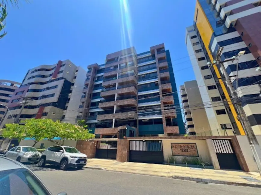 Apartamento com 3 quartos à venda, 179m2 em Ponta Verde, Maceio - AL - imagem 9 Foto 9 de Apartamento com 3 quartos à venda, 179m2 em Ponta Verde, Maceio - AL