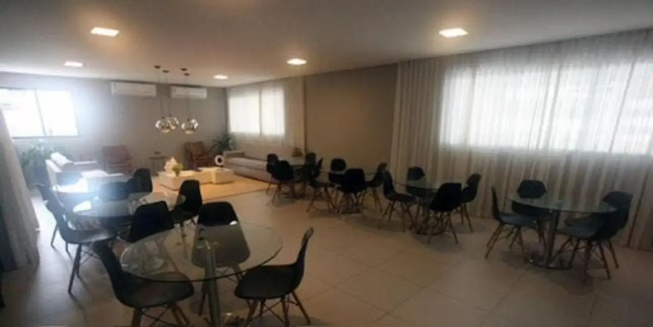 Apartamento com 3 quartos à venda, 117m2 em Ponta Verde, Maceio - AL - imagem 3 Foto 3 de Apartamento com 3 quartos à venda, 117m2 em Ponta Verde, Maceio - AL