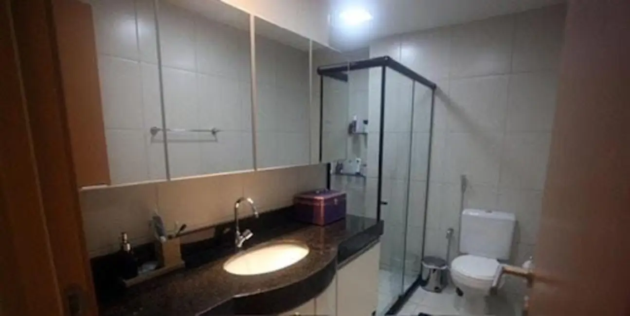 Apartamento com 3 quartos à venda, 117m2 em Ponta Verde, Maceio - AL - imagem 2 Foto 2 de Apartamento com 3 quartos à venda, 117m2 em Ponta Verde, Maceio - AL