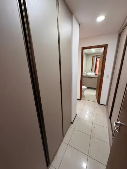 Apartamento com 3 quartos à venda, 147m2 em Ponta Verde, Maceio - AL - imagem 8 Foto 8 de Apartamento com 3 quartos à venda, 147m2 em Ponta Verde, Maceio - AL