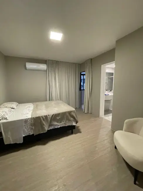 Apartamento com 5 quartos à venda, 299m2 em Ponta Verde, Maceio - AL - imagem 9 Foto 9 de Apartamento com 5 quartos à venda, 299m2 em Ponta Verde, Maceio - AL