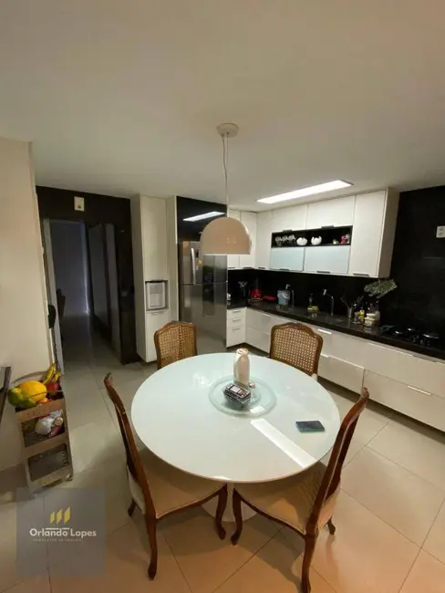 Apartamento com 3 quartos à venda, 147m2 em Ponta Verde, Maceio - AL - imagem 8 Foto 8 de Apartamento com 3 quartos à venda, 147m2 em Ponta Verde, Maceio - AL