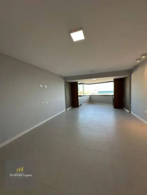 Apartamento com 3 quartos à venda, 160m2 em Ponta Verde, Maceio - AL - imagem 4 Foto 4 de Apartamento com 3 quartos à venda, 160m2 em Ponta Verde, Maceio - AL