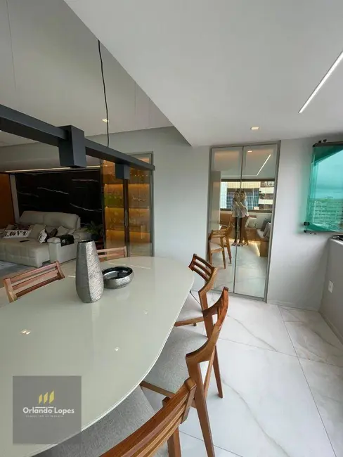 Apartamento com 3 quartos à venda, 126m2 em Ponta Verde, Maceio - AL - imagem 4 Foto 4 de Apartamento com 3 quartos à venda, 126m2 em Ponta Verde, Maceio - AL