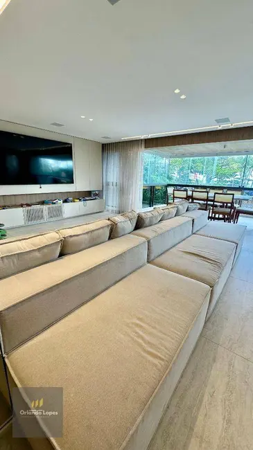 Apartamento com 3 quartos à venda, 256m2 em Pajuçara, Maceio - AL - imagem 3 Foto 3 de Apartamento com 3 quartos à venda, 256m2 em Pajuçara, Maceio - AL