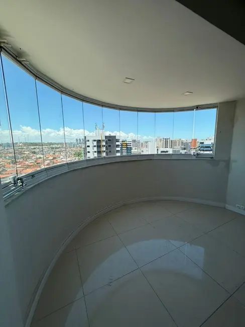 Cobertura com 3 quartos à venda, 185m2 em Ponta Verde, Maceio - AL - imagem 9 Foto 9 de Cobertura com 3 quartos à venda, 185m2 em Ponta Verde, Maceio - AL