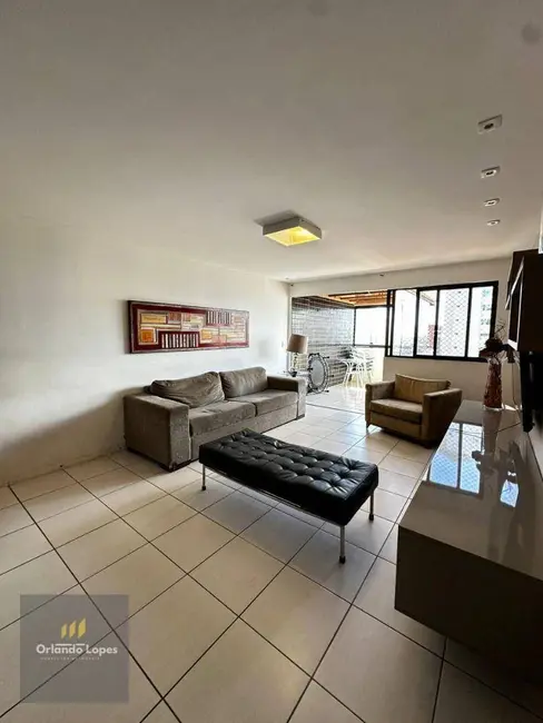 Cobertura com 4 quartos à venda, 238m2 em Farol, Maceio - AL - imagem 8 Foto 8 de Cobertura com 4 quartos à venda, 238m2 em Farol, Maceio - AL