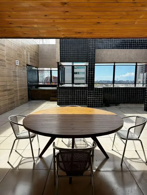 Cobertura com 4 quartos à venda, 238m2 em Farol, Maceio - AL - imagem 3 Foto 3 de Cobertura com 4 quartos à venda, 238m2 em Farol, Maceio - AL