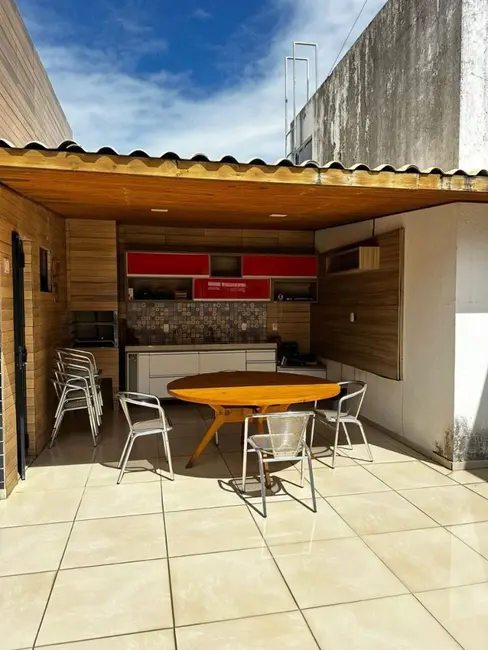 Cobertura com 4 quartos à venda, 238m2 em Farol, Maceio - AL - imagem 2 Foto 2 de Cobertura com 4 quartos à venda, 238m2 em Farol, Maceio - AL