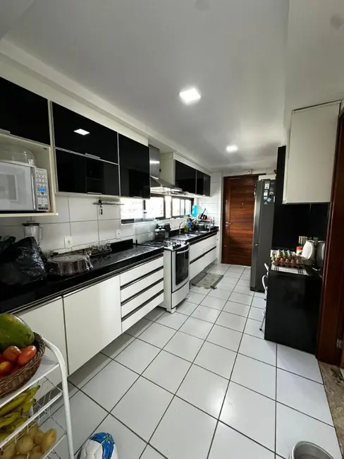 Cobertura com 4 quartos à venda, 238m2 em Farol, Maceio - AL - imagem 5 Foto 5 de Cobertura com 4 quartos à venda, 238m2 em Farol, Maceio - AL