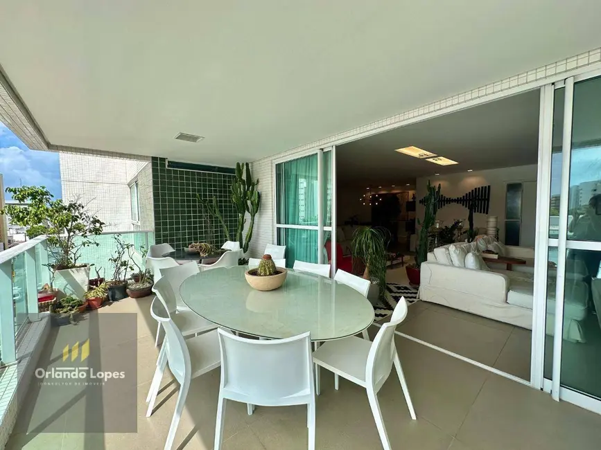 Apartamento com 3 quartos à venda, 217m2 em Ponta Verde, Maceio - AL - imagem 1 Foto 1 de Apartamento com 3 quartos à venda, 217m2 em Ponta Verde, Maceio - AL