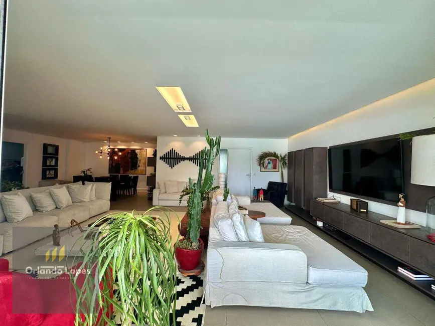 Apartamento com 3 quartos à venda, 217m2 em Ponta Verde, Maceio - AL - imagem 2 Foto 2 de Apartamento com 3 quartos à venda, 217m2 em Ponta Verde, Maceio - AL