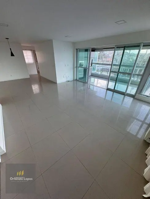 Apartamento com 4 quartos à venda, 190m2 em Ipioca, Maceio - AL - imagem 3 Foto 3 de Apartamento com 4 quartos à venda, 190m2 em Ipioca, Maceio - AL