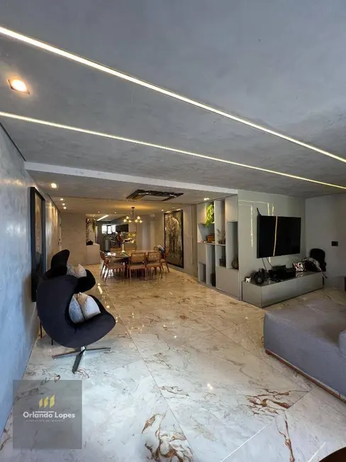 Apartamento com 3 quartos à venda, 160m2 em Ponta Verde, Maceio - AL - imagem 4 Foto 4 de Apartamento com 3 quartos à venda, 160m2 em Ponta Verde, Maceio - AL