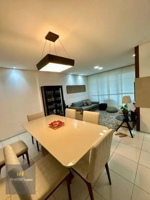 Apartamento com 3 quartos à venda, 118m2 em Ponta Verde, Maceio - AL - imagem 2 Foto 2 de Apartamento com 3 quartos à venda, 118m2 em Ponta Verde, Maceio - AL