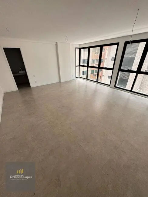 Apartamento com 3 quartos à venda, 228m2 em Ponta Verde, Maceio - AL - imagem 7 Foto 7 de Apartamento com 3 quartos à venda, 228m2 em Ponta Verde, Maceio - AL