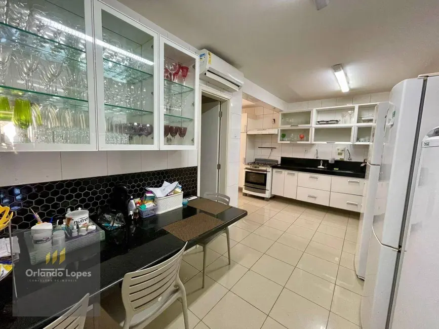 Apartamento com 4 quartos à venda, 230m2 em Ponta Verde, Maceio - AL - imagem 7 Foto 7 de Apartamento com 4 quartos à venda, 230m2 em Ponta Verde, Maceio - AL