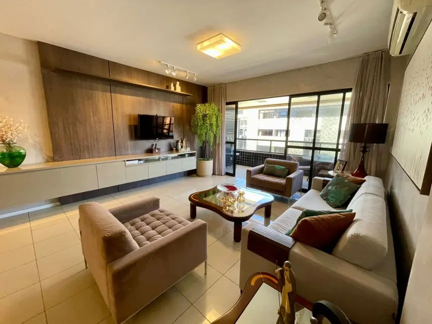 Foto 1 de Apartamento com 4 quartos à venda, 230m2 em Ponta Verde, Maceio - AL