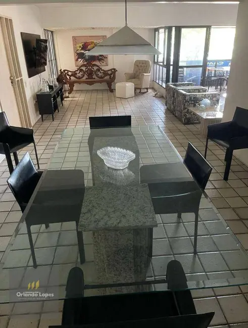 Apartamento com 3 quartos à venda, 200m2 em Ponta Verde, Maceio - AL - imagem 6 Foto 6 de Apartamento com 3 quartos à venda, 200m2 em Ponta Verde, Maceio - AL