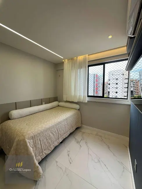 Apartamento com 3 quartos à venda, 133m2 em Ponta Verde, Maceio - AL - imagem 4 Foto 4 de Apartamento com 3 quartos à venda, 133m2 em Ponta Verde, Maceio - AL