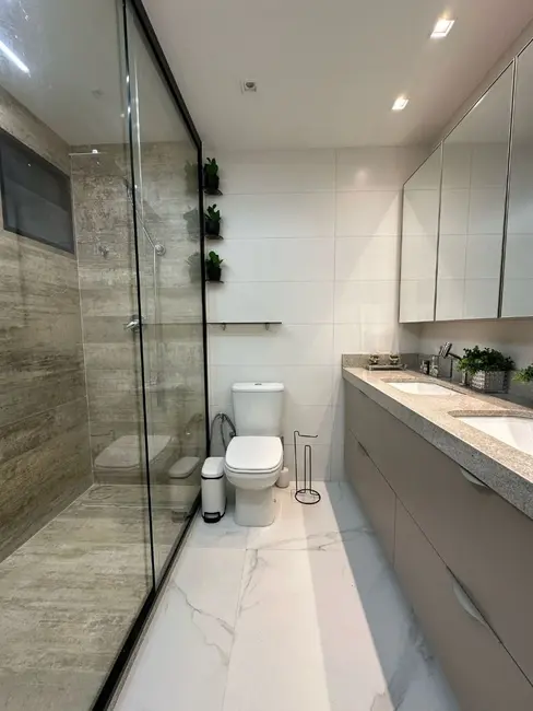 Apartamento com 3 quartos à venda, 133m2 em Ponta Verde, Maceio - AL - imagem 7 Foto 7 de Apartamento com 3 quartos à venda, 133m2 em Ponta Verde, Maceio - AL