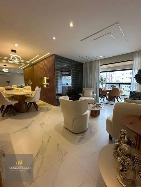 Apartamento com 3 quartos à venda, 133m2 em Ponta Verde, Maceio - AL - imagem 1 Foto 1 de Apartamento com 3 quartos à venda, 133m2 em Ponta Verde, Maceio - AL