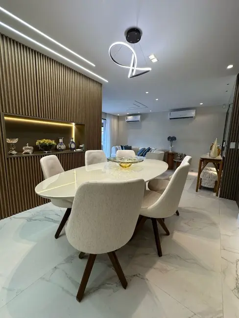 Apartamento com 3 quartos à venda, 133m2 em Ponta Verde, Maceio - AL - imagem 3 Foto 3 de Apartamento com 3 quartos à venda, 133m2 em Ponta Verde, Maceio - AL