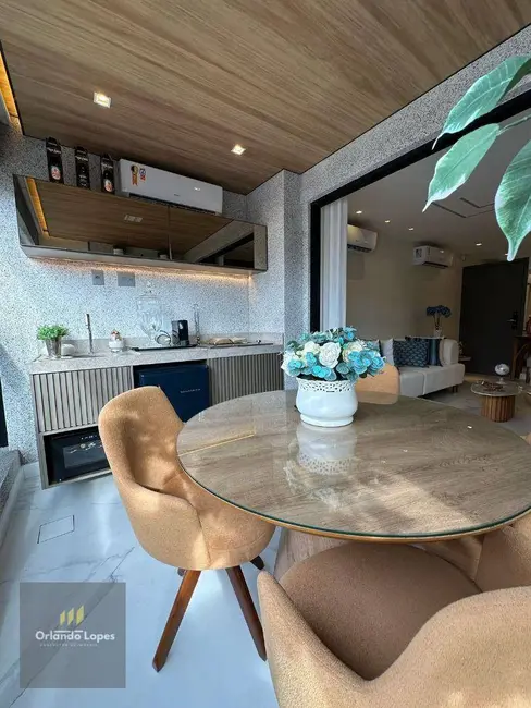 Apartamento com 3 quartos à venda, 133m2 em Ponta Verde, Maceio - AL - imagem 2 Foto 2 de Apartamento com 3 quartos à venda, 133m2 em Ponta Verde, Maceio - AL