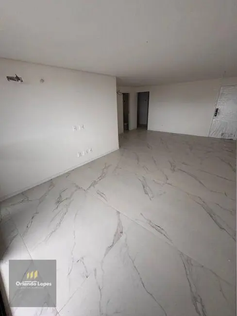 Apartamento com 3 quartos à venda, 137m2 em Ponta Verde, Maceio - AL - imagem 3 Foto 3 de Apartamento com 3 quartos à venda, 137m2 em Ponta Verde, Maceio - AL