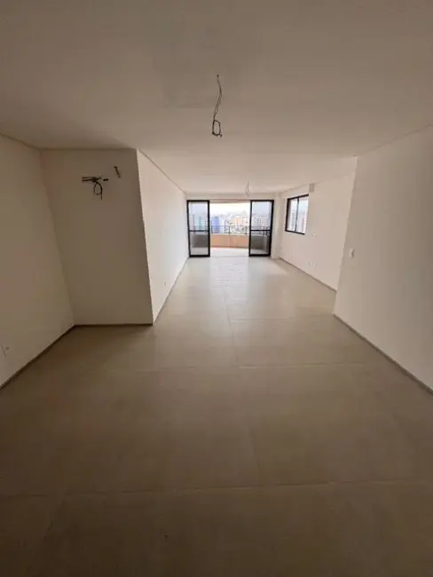 Apartamento com 3 quartos à venda, 146m2 em Ponta Verde, Maceio - AL - imagem 3 Foto 3 de Apartamento com 3 quartos à venda, 146m2 em Ponta Verde, Maceio - AL