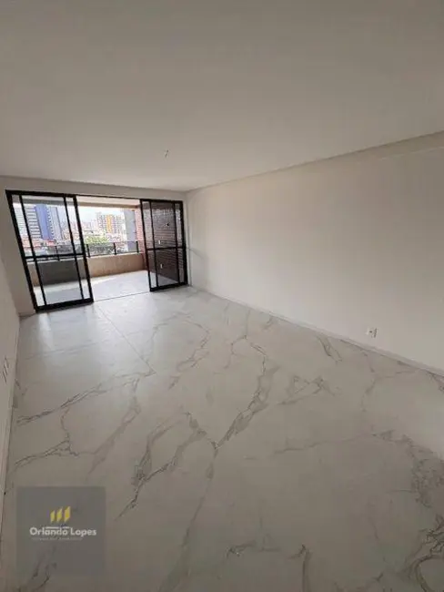 Apartamento com 3 quartos à venda, 147m2 em Ponta Verde, Maceio - AL - imagem 2 Foto 2 de Apartamento com 3 quartos à venda, 147m2 em Ponta Verde, Maceio - AL