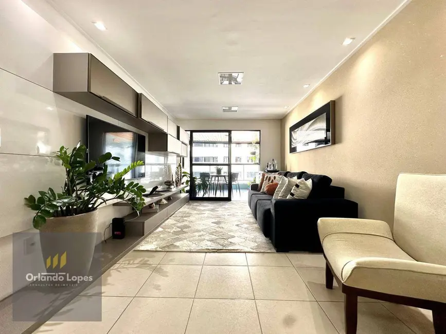 Foto 2 de Apartamento com 3 quartos à venda, 140m2 em Pajuçara, Maceio - AL