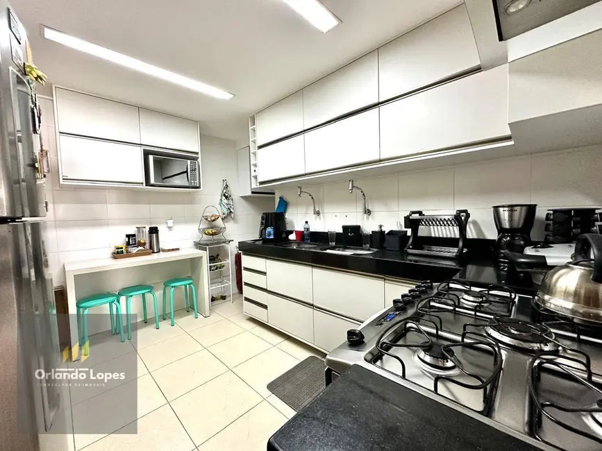 Foto 4 de Apartamento com 3 quartos à venda, 140m2 em Pajuçara, Maceio - AL
