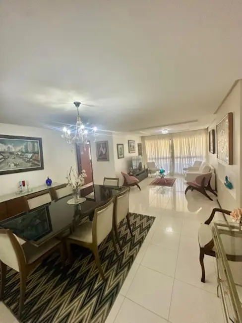 Apartamento com 3 quartos à venda, 138m2 em Ponta Verde, Maceio - AL - imagem 1 Foto 1 de Apartamento com 3 quartos à venda, 138m2 em Ponta Verde, Maceio - AL