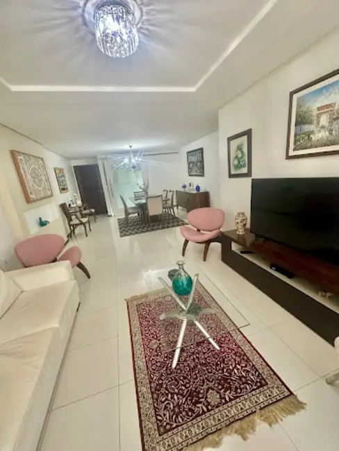 Apartamento com 3 quartos à venda, 138m2 em Ponta Verde, Maceio - AL - imagem 6 Foto 6 de Apartamento com 3 quartos à venda, 138m2 em Ponta Verde, Maceio - AL