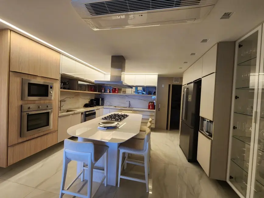 Apartamento com 4 quartos à venda, 264m2 em Jatiúca, Maceio - AL - imagem 6 Foto 6 de Apartamento com 4 quartos à venda, 264m2 em Jatiúca, Maceio - AL