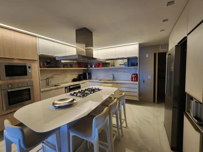 Apartamento com 4 quartos à venda, 264m2 em Jatiúca, Maceio - AL - imagem 8 Foto 8 de Apartamento com 4 quartos à venda, 264m2 em Jatiúca, Maceio - AL