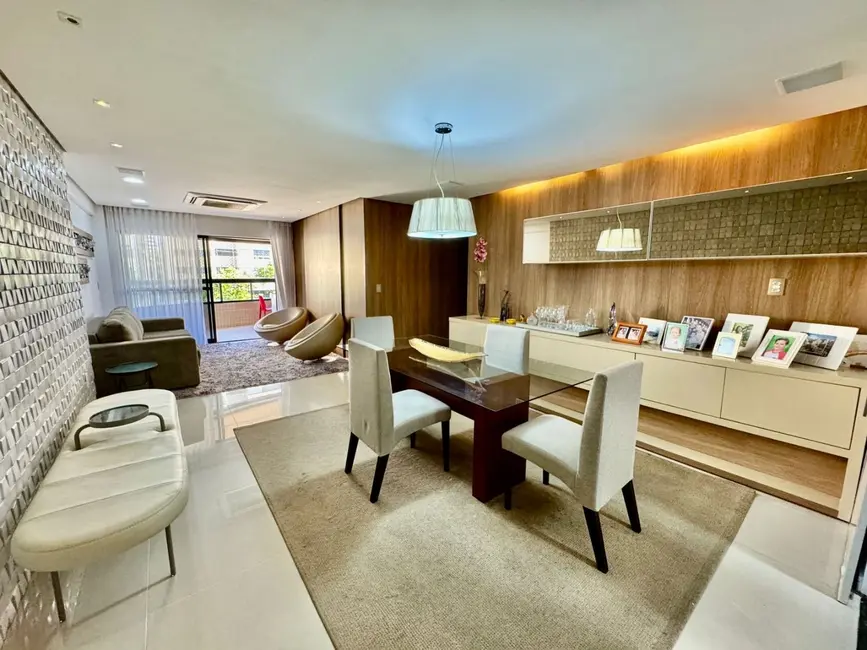 Apartamento com 4 quartos à venda, 144m2 em Ponta Verde, Maceio - AL - imagem 1 Foto 1 de Apartamento com 4 quartos à venda, 144m2 em Ponta Verde, Maceio - AL