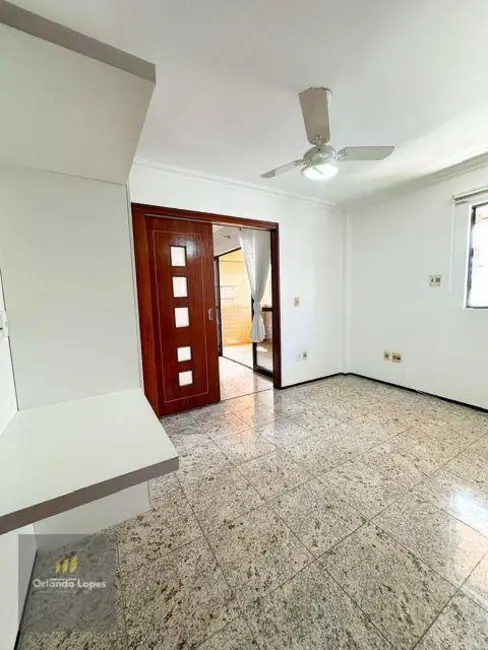 Apartamento com 3 quartos à venda, 121m2 em Ponta Verde, Maceio - AL - imagem 4 Foto 4 de Apartamento com 3 quartos à venda, 121m2 em Ponta Verde, Maceio - AL