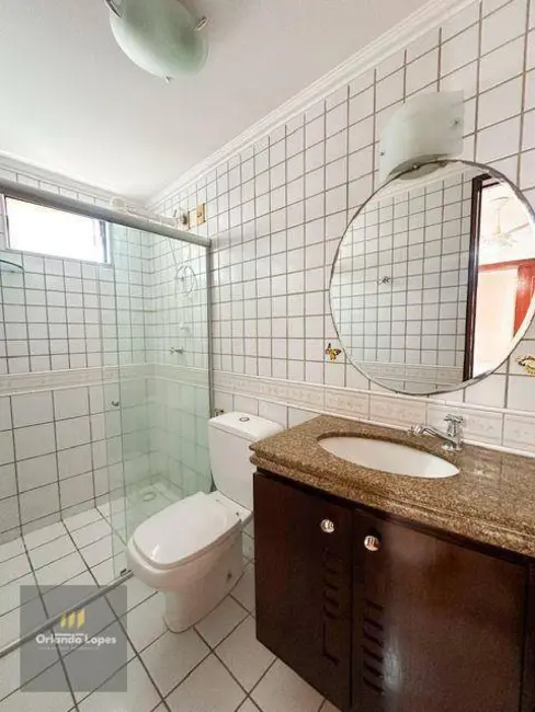 Apartamento com 3 quartos à venda, 121m2 em Ponta Verde, Maceio - AL - imagem 2 Foto 2 de Apartamento com 3 quartos à venda, 121m2 em Ponta Verde, Maceio - AL