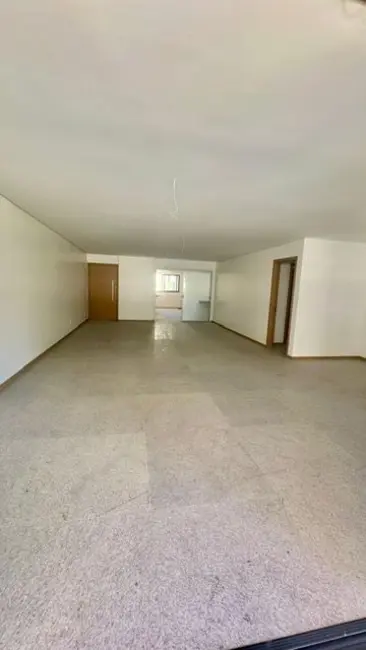 Apartamento com 3 quartos à venda, 163m2 em Jatiúca, Maceio - AL - imagem 8 Foto 8 de Apartamento com 3 quartos à venda, 163m2 em Jatiúca, Maceio - AL