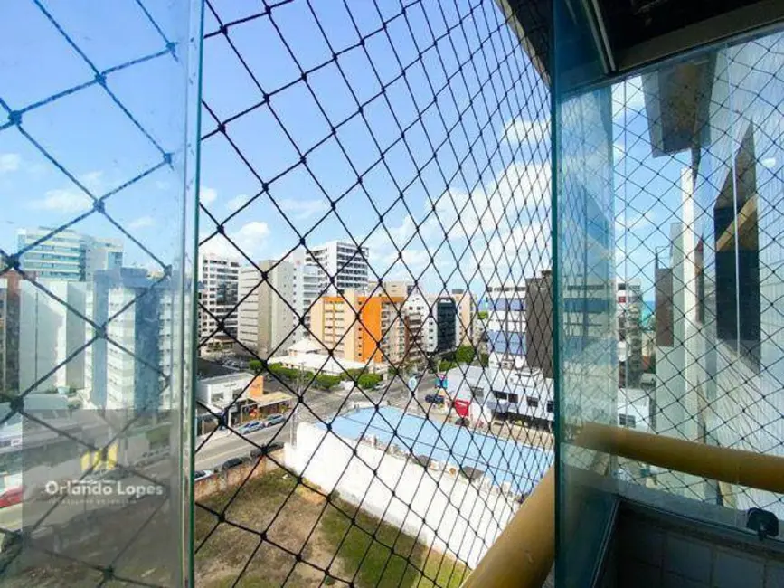 Apartamento com 3 quartos à venda, 130m2 em Ponta Verde, Maceio - AL - imagem 4 Foto 4 de Apartamento com 3 quartos à venda, 130m2 em Ponta Verde, Maceio - AL