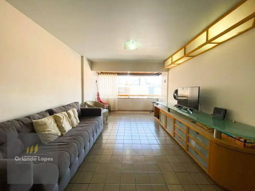 Apartamento com 3 quartos à venda, 130m2 em Ponta Verde, Maceio - AL - imagem 2 Foto 2 de Apartamento com 3 quartos à venda, 130m2 em Ponta Verde, Maceio - AL