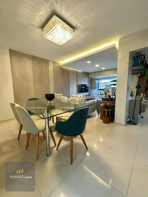 Apartamento com 3 quartos à venda, 114m2 em Ponta Verde, Maceio - AL - imagem 4 Foto 4 de Apartamento com 3 quartos à venda, 114m2 em Ponta Verde, Maceio - AL