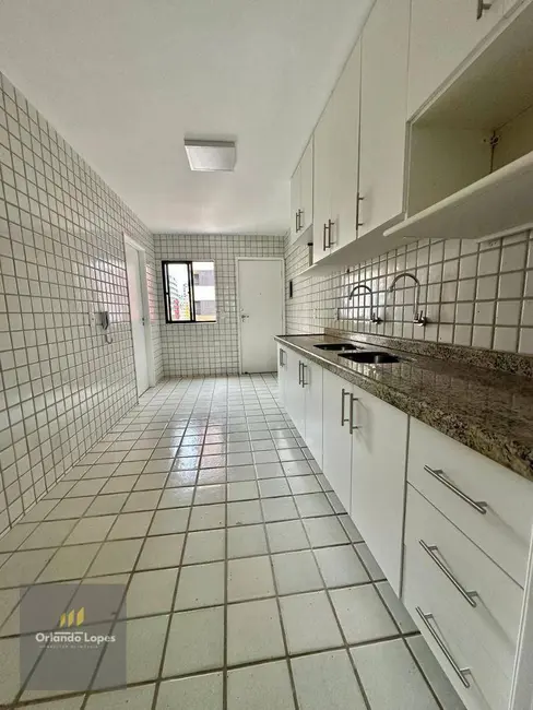 Apartamento com 3 quartos à venda, 125m2 em Ponta Verde, Maceio - AL - imagem 4 Foto 4 de Apartamento com 3 quartos à venda, 125m2 em Ponta Verde, Maceio - AL